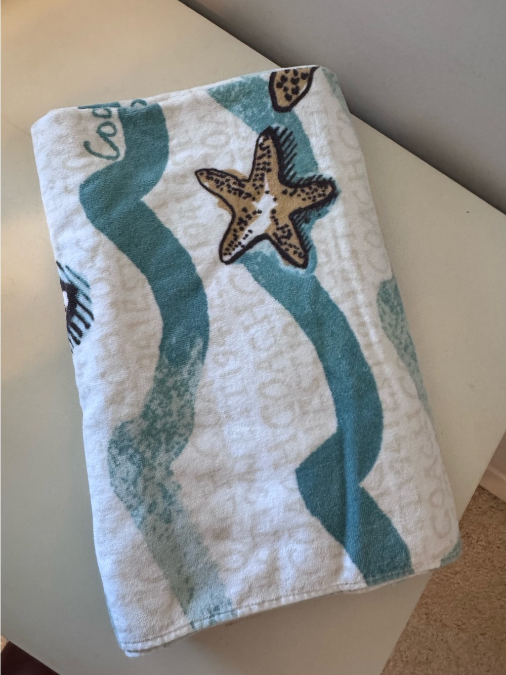 COACH Starfish Beach Towel - Picture 3 of 4